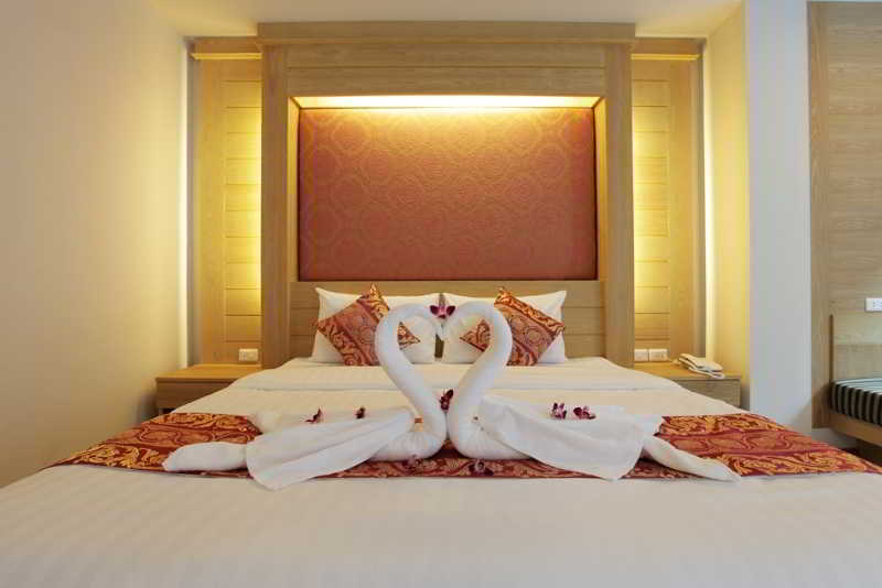 Sungthong Kamala Beach Resort Dış mekan fotoğraf